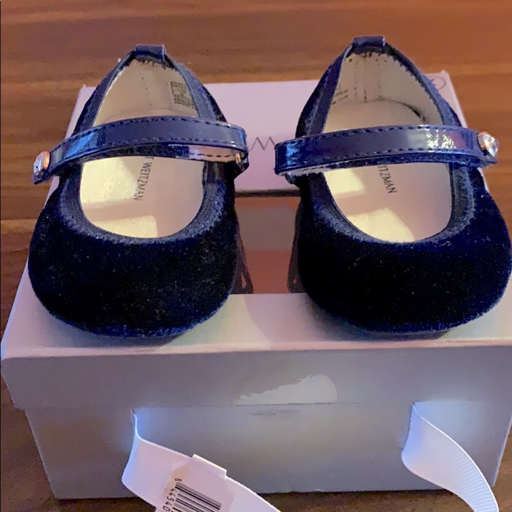STUART WEITZMAN NAVY VELVET BABY DANCER